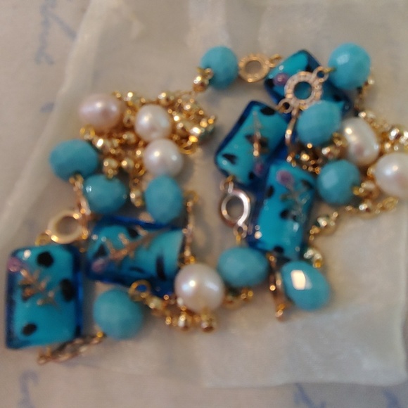 Handmade Cultured Pearl and Bead Necklace - Picture 2 of 2